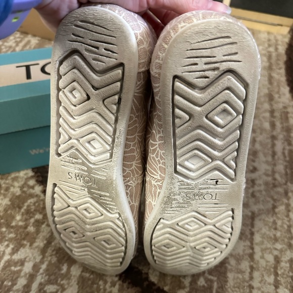 Seashell toms sz 8.5 - Picture 5 of 6